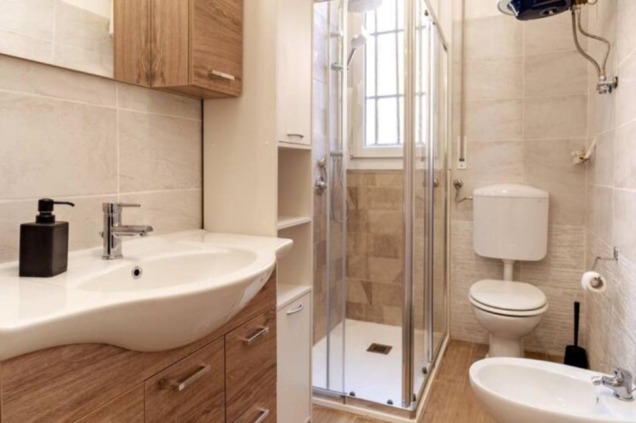Casa 18 Fiera Apartments - Self Check In Болонья Екстер'єр фото